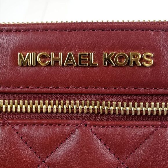 MICHAEL KORS Selma Zip Burgundy Quilted Large Leather Clutch &  Wristlet - Picture 3 of 11
